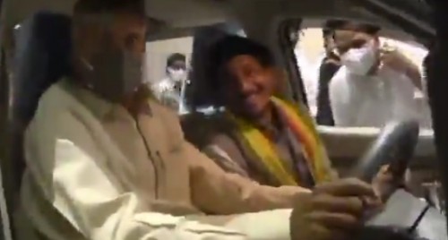 పార్టీ అభిమాని కోరిక తీర్చిన చంద్రబాబు