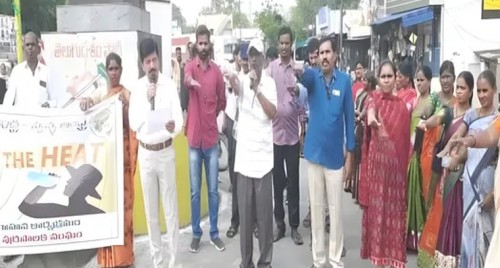 ప్రియురాలితో కలిసి ఉన్న భర్తను రెడ్ హ్యాండెడ్‌గా పట్టుకున్న భార్య