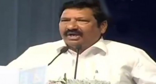 దారుణం.. కూతురిని అక్రమ సంభంధ ప్రియుడి వద్దకు పంపిన కన్నతల్లి