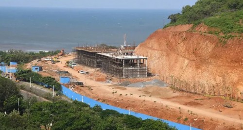 రైతులతో సమావేశమైన కలెక్టర్