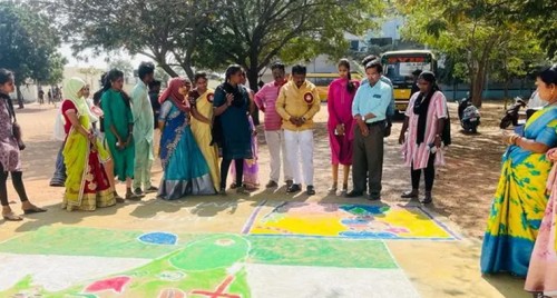 రెవెన్యూ డివిజన్ ఏర్పాటు చేయాలని కలెక్టర్ కు వినతి