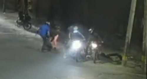 నూజివీడు ఎమ్మెల్యే తల్లికి మంత్రులు నివాళి