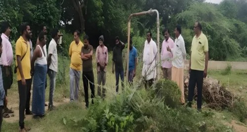 కొడుకు చేసిన పనికి ఆమరణ నిరాహారదీక్ష చేపట్టిన తల్లి!