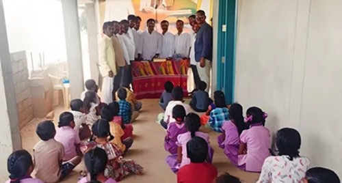 అంతా తామే చేస్తామని చెప్పడం వైసీపీ కే చెల్లింది: ఎమ్మెల్యే గోరంట్ల