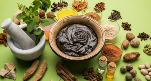 ఐదు రకాలైన ఔషధాలను తయారు చేసైనా శ్రీవేంకటేశ్వర ఆయుర్వేద ఆసుపత్రి పరిశోధకులు