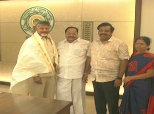 చంద్రబాబుతో డిఎంకె నేత భేటీ