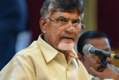 నల్ల చొక్కాతో ప్రజావేదికకు చంద్రబాబు