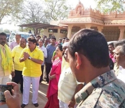 హిందూపురాన్ని బెంగళూరులా మార్చి చూపిస్తా: బాలకృష్ణ