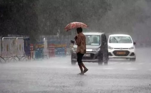 తుఫాను ప్రభావం వల్ల అతిభారీ వర్షాలు...