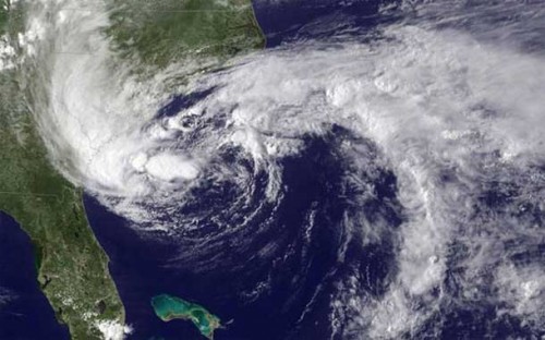 నైరుతి బంగాళాఖాతంలో ఉపరితల ఆవర్తనం