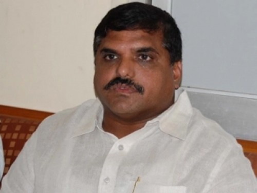 చంద్రబాబు జిమ్మిక్కులు ఆపాలి: వైసీపీ నేత బొత్స