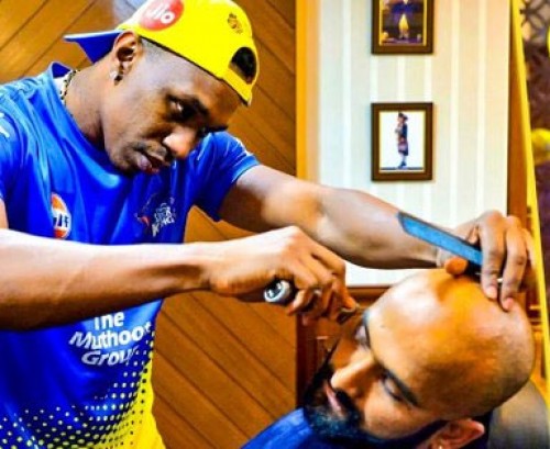 హెయిర్‌ స్టయిలిస్టుగా మారిన బ్రావో