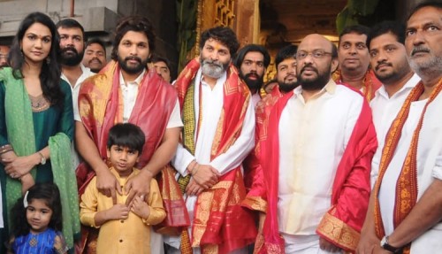 తిరుమ‌ల శ్రీవారిని ద‌ర్శించుకున్న బ‌న్నీ ఫ్యామిలీ