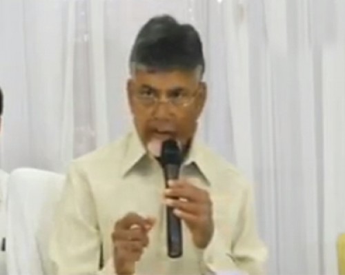 బయటపడుతున్న వైసీపీ, బీజేపీ, టీఆర్‌ఎస్‌ కుట్రలు: చంద్రబాబు