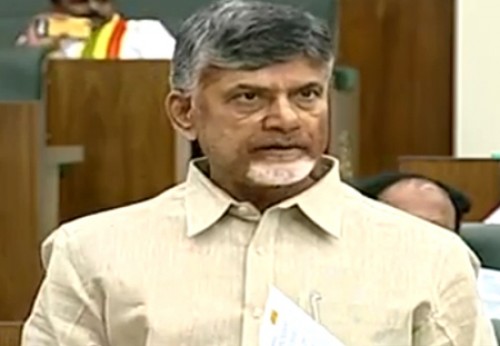 నాపై బురద చల్లినంత మాత్రాన ప్రత్యేక హోదా వస్తుందా?: చంద్రబాబు