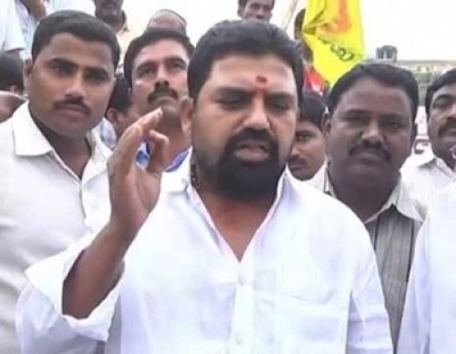 పదవికి రాజీనామా చేసిన చంద్రదండు అధ్యక్షుడు