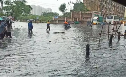 చెన్నైలో రెడ్‌ అలెర్ట్‌..