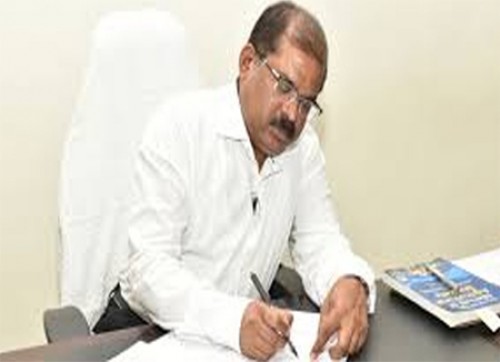 గూడూరు కమ్యూనిటీ హెల్త్ సెంటర్ లో కలెక్టర్ ఆకస్మిక తనిఖీలు 