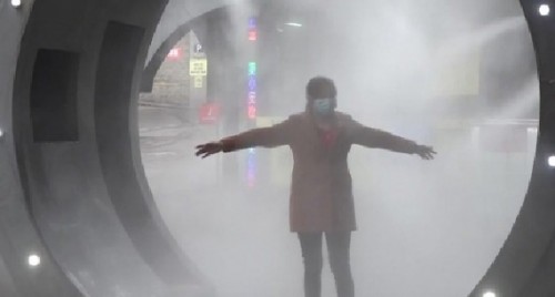 శ్రీకాకుళంలో 'కరోనా నిరోధక టన్నెల్‌'... ఒకసారి లోపలికి వెళ్లివస్తే అంతే..!