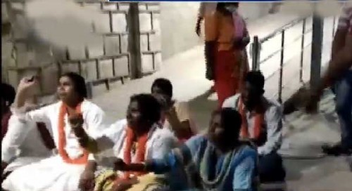 కొవిడ్‌ వారియర్స్‌ దీక్ష భగ్నం