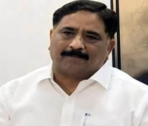 ట్రాఫిక్ నిబంధనలు పాటించండి : మంత్రి కాల్వ