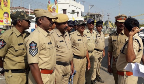 ధర్మపోరాట దీక్షకు పటిష్ట బందోబస్తు