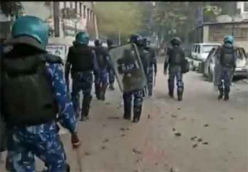 ఈశాన్య ఢిల్లీలో కొనసాగుతున్న ఉద్రిక్త పరిస్థితులు