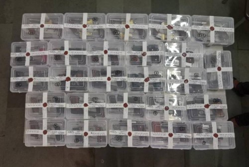 ఢిల్లీలో 52 పిస్తోళ్లు స్వాధీనం 