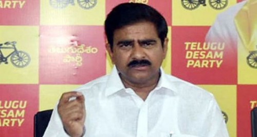 కరోనా కట్టడికి ఏం చర్యలు తీసుకుంటున్నారు? : దేవినేని ఉమా 