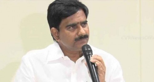 మాజీ మంత్రి దేవినేని ఉమా ఇంటికి భారీగా పోలీసులు