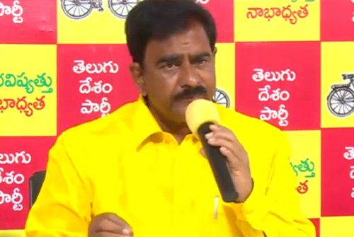 సీఐఎస్ఎఫ్ జవాన్లపై వైసీపీ కార్యకర్తల దాడి అమానుషం : దేవినేని