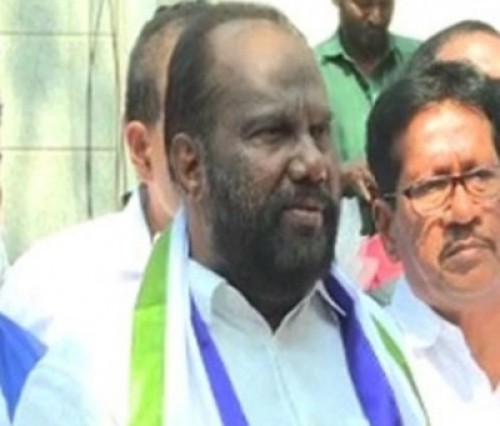 ద్వివేదీ పేరును చంద్రబాబే ప్రతిపాదించారు: వైసీపీ నేత రవీంద్రబాబు