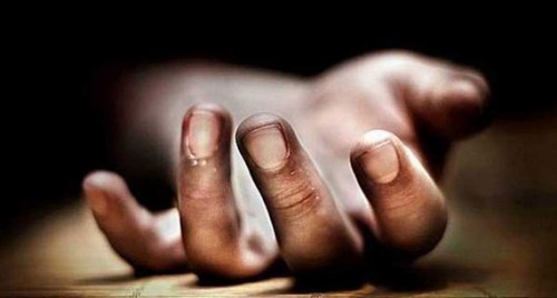 పెట్రోల్ దాడికి గురైన మైనర్ బాలిక మృతి