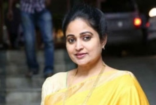 నారా లోకేశ్ కు మద్దతుగా దివ్యవాణి వ్యాఖ్యలు