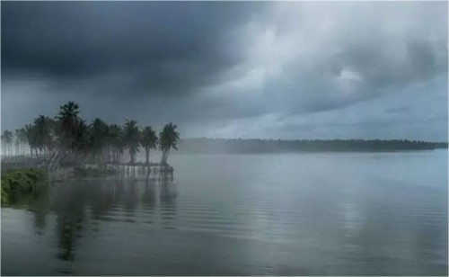 పశ్చిమ బెంగాల్‌ నుంచి ఒడిశా మీదుగా కోస్తా వరకు ఉపరితల ద్రోణి