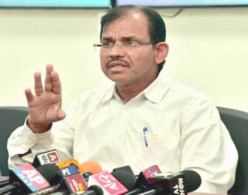 నిష్పక్షపాతంగా వ్యవహరిస్తున్నాం : సిఇఒ ద్వివేదీ