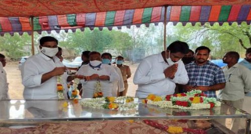 సీనియర్ వైస్సార్సీపీ నాయకులు ఆత్మకూరు లక్ష్మి రెడ్డి కన్నుమూత