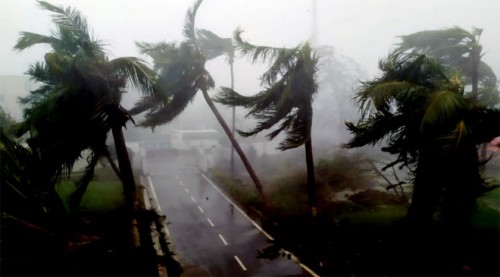 ఫణి తుపాన్‌ తాకిడికి ముగ్గురు మృతి