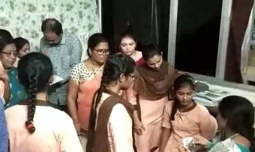 విశాఖ చైతన్య క్యాంపస్ లో పుడ్ పాయిజన్