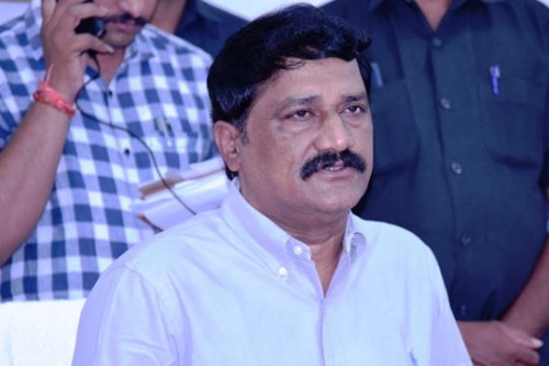 సింహాచలం అప్పన్నను దర్శించుకున్న గంటా శ్రీనివాసరావు