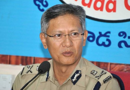 కేంద్రం సూచనలతో పూర్తిస్థాయి డీజీపీగా నియామకం