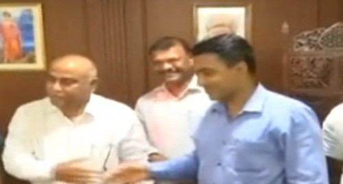 బిజెపిలో చేరిన ఇద్దరు ఎంజిపి ఎమ్మెల్యేలు 