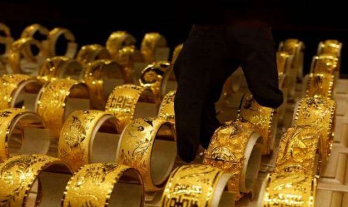 తగ్గిన బంగారం, వెండి ధరలు!
