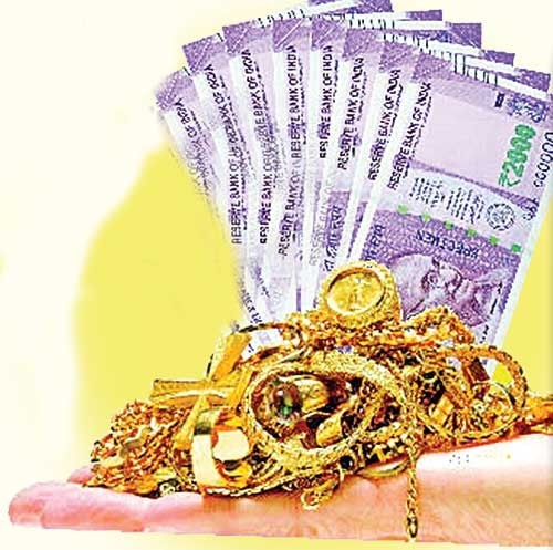 లక్ష విలువైన బంగారంపై 90 వేలు రుణం...