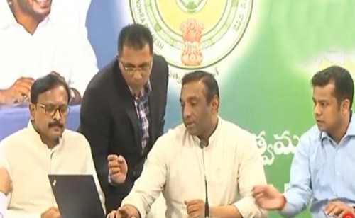 ఆన్‌లైన్‌లో ఆప్కో వస్త్రాలు : గౌతమ్‌రెడ్డి