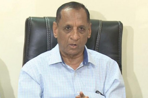  గవర్నర్ తో ఏపీ రిటైర్డ్ ఐఏఎస్ ల బృందం భేటీ