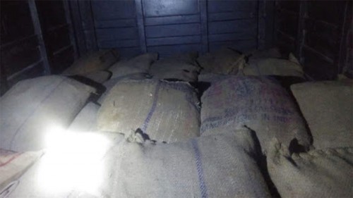 పేలుడు ప‌దార్ధాలు సీజ్ చేసిన కోల్‌క‌తా పోలీసులు