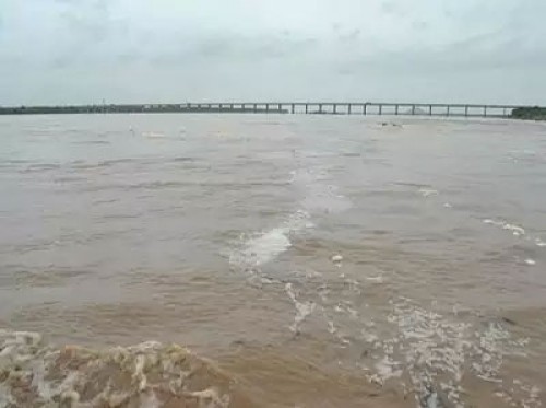 గోదావరి నుంచి శ్రీశైలానికి 90 కి.మీ. సొరంగం

