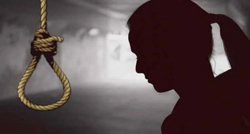 కృష్ణా జిల్లాలో విషాదం.. భర్తపై అనుమానంతో భార్య ఆత్మహత్య