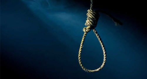 చెట్టుకు ఉరివేసుకుని యువకుడు ఆత్మహత్య